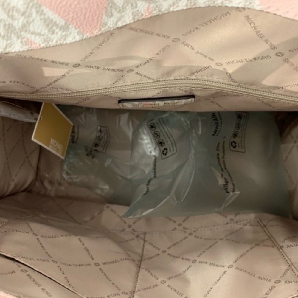 ⚠️LAST 1⚠️ Michael Kors Kenly Logo LG Tote - Picture 3 of 4
